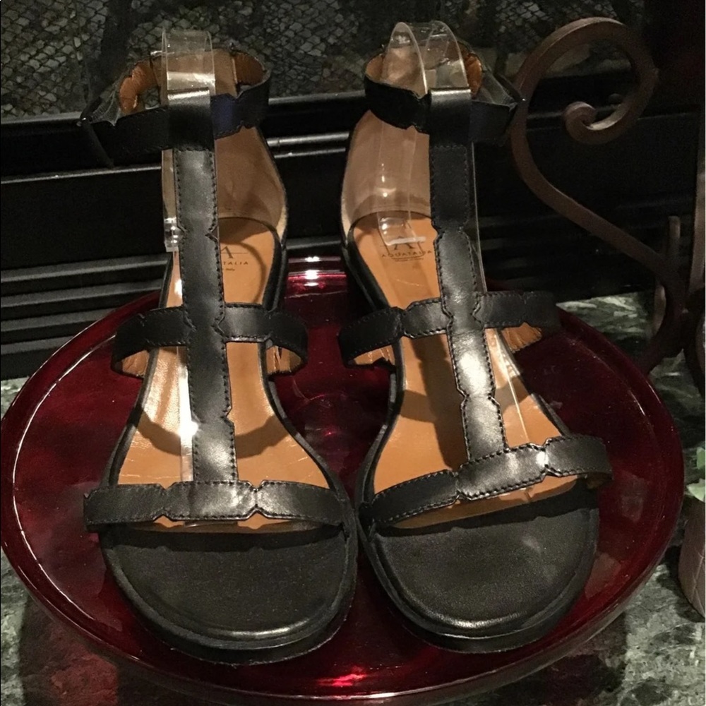Aquatalia Black Leather Sandals Sz 9